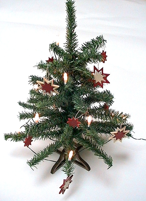 Weihnachtsbaum, komplett_mit Beleuchtung und Sternen
